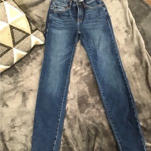 RW&Co Medium Wash High Rise Natalie Jegging - 28 inches